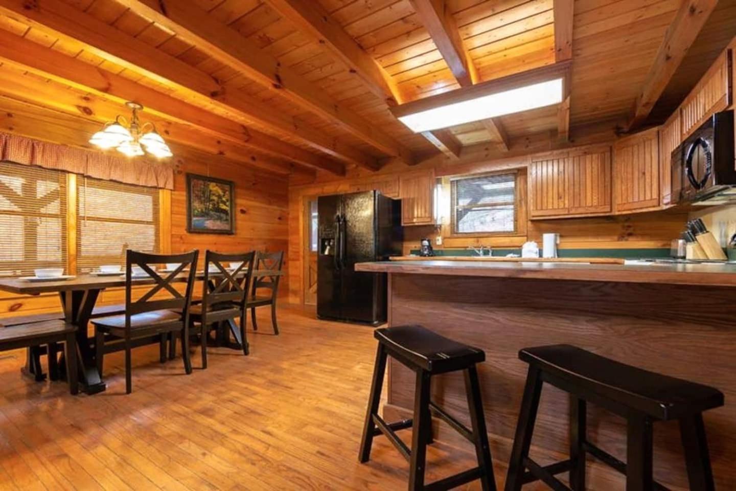 Pigeonforge Cabin Game Roomdog Friendlyhot Tub Pigeon Forge Eksteriør bilde