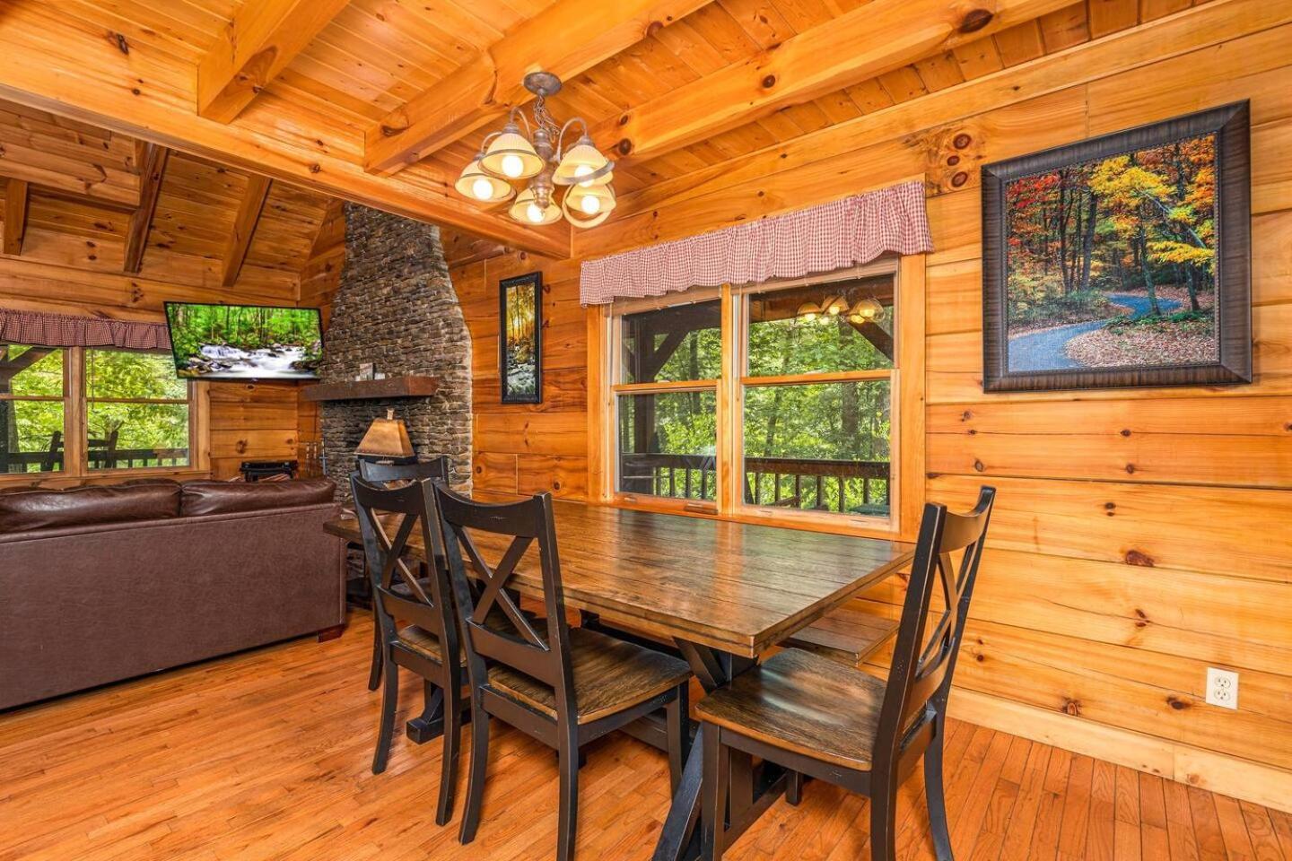Pigeonforge Cabin Game Roomdog Friendlyhot Tub Pigeon Forge Eksteriør bilde