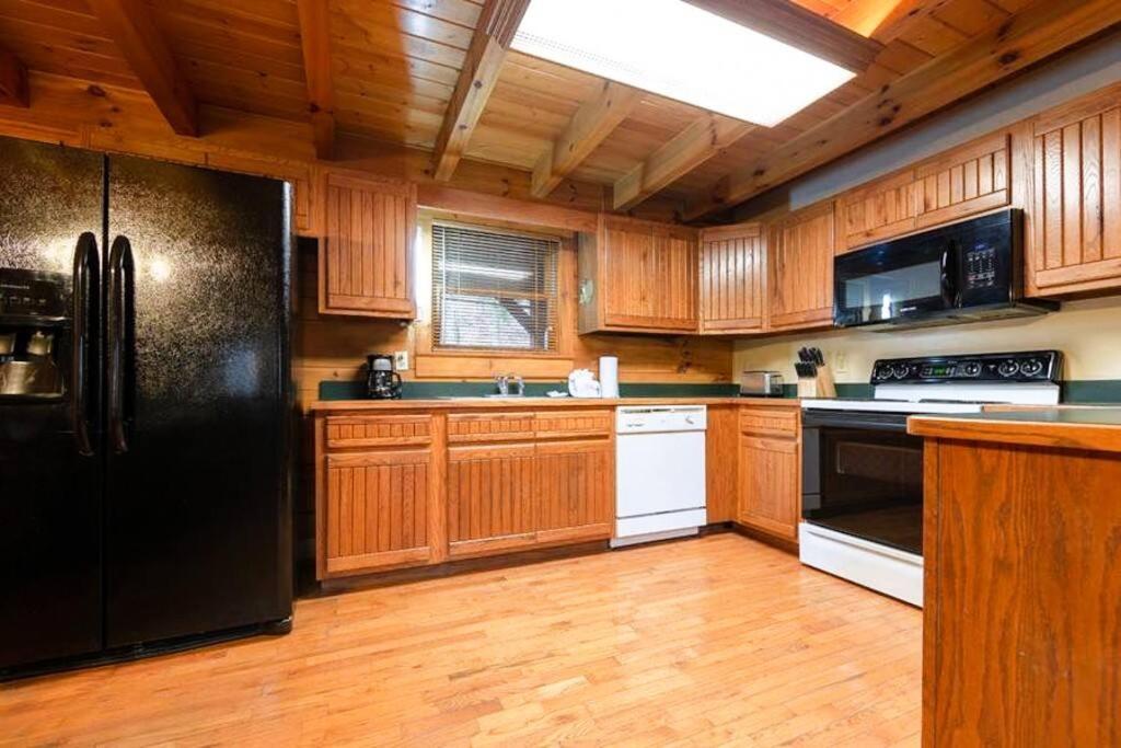 Pigeonforge Cabin Game Roomdog Friendlyhot Tub Pigeon Forge Eksteriør bilde