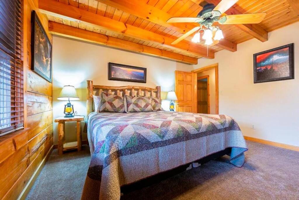 Pigeonforge Cabin Game Roomdog Friendlyhot Tub Pigeon Forge Eksteriør bilde