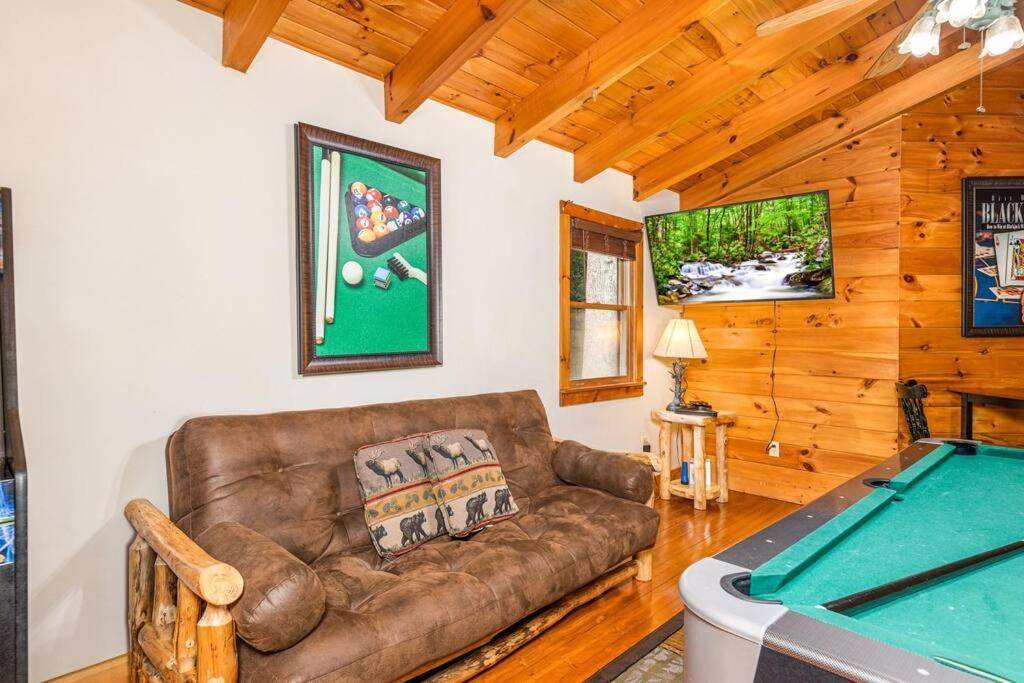 Pigeonforge Cabin Game Roomdog Friendlyhot Tub Pigeon Forge Eksteriør bilde