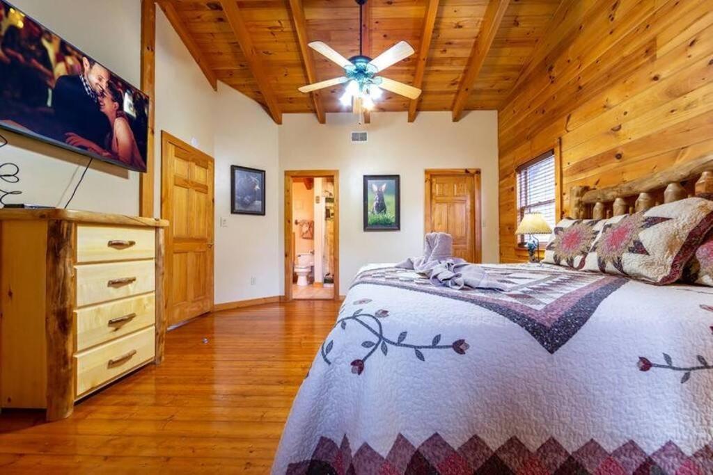 Pigeonforge Cabin Game Roomdog Friendlyhot Tub Pigeon Forge Eksteriør bilde