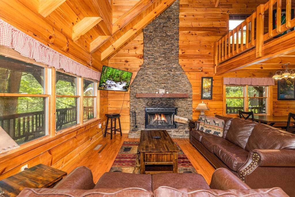 Pigeonforge Cabin Game Roomdog Friendlyhot Tub Pigeon Forge Eksteriør bilde
